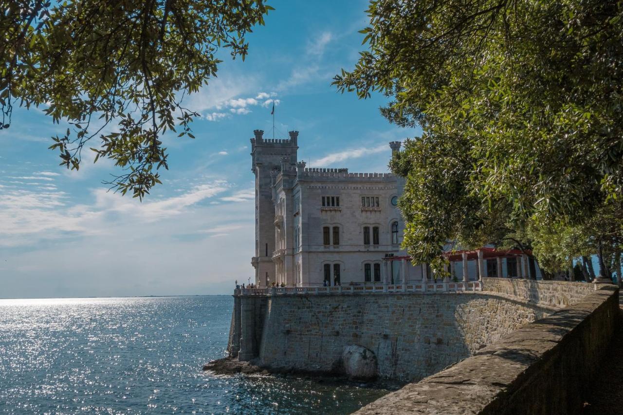 Ferienwohnung Residenza D'Annunzio Triest Exterior foto